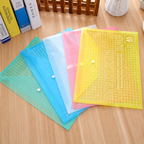 Pochette à soufflet transparente en PVC avec bouton-pression