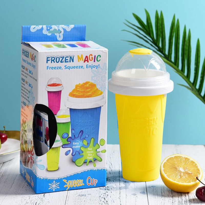 Silikonový stlačitelný pohár na slushie