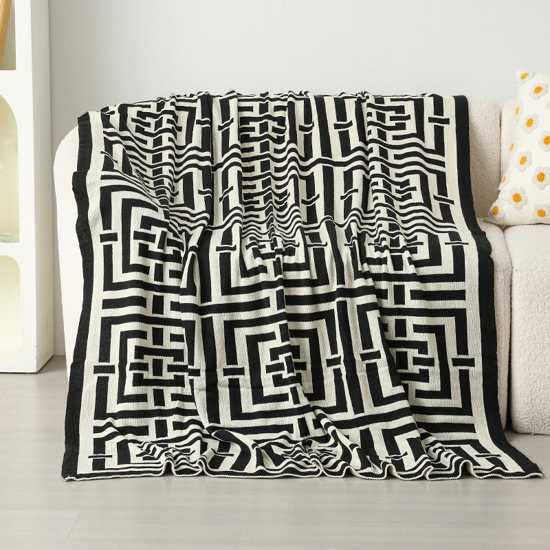 KNITTED Geometric Throw Blanket