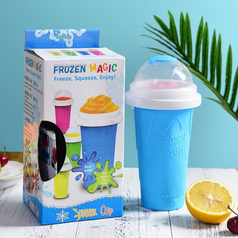Silikonový stlačitelný pohár na slushie